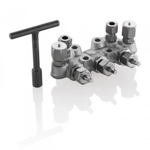 3 Valve Manifolds With Test Connection