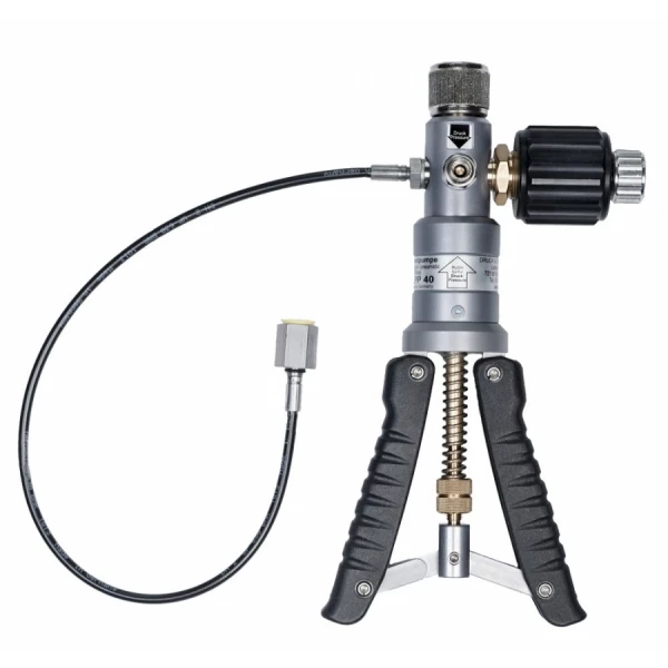 Pompa pneumatica di calibrazione della pressione con manometro digitale LPP-40+DM80, gamma -1 / + 40 Bar